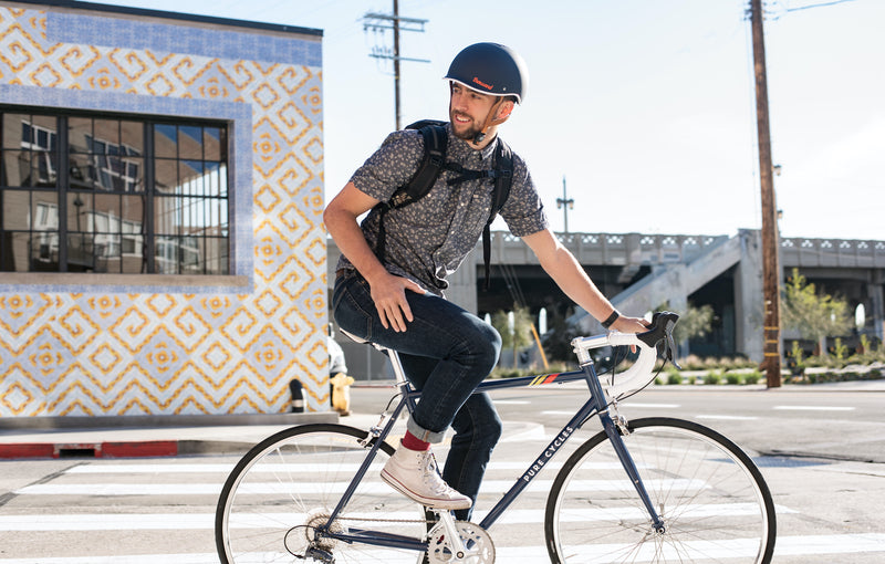 SEIS ELEMENTOS ESENCIALES PARA IR AL TRABAJO EN BICICLETA
