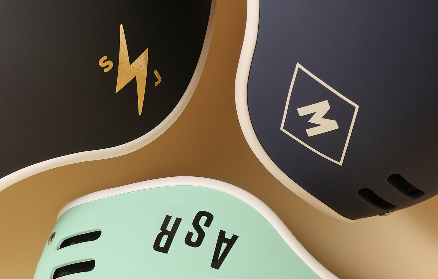 DERRIÈRE LE DESIGN : LES MONOGRAMMES